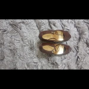 Tahari Heels